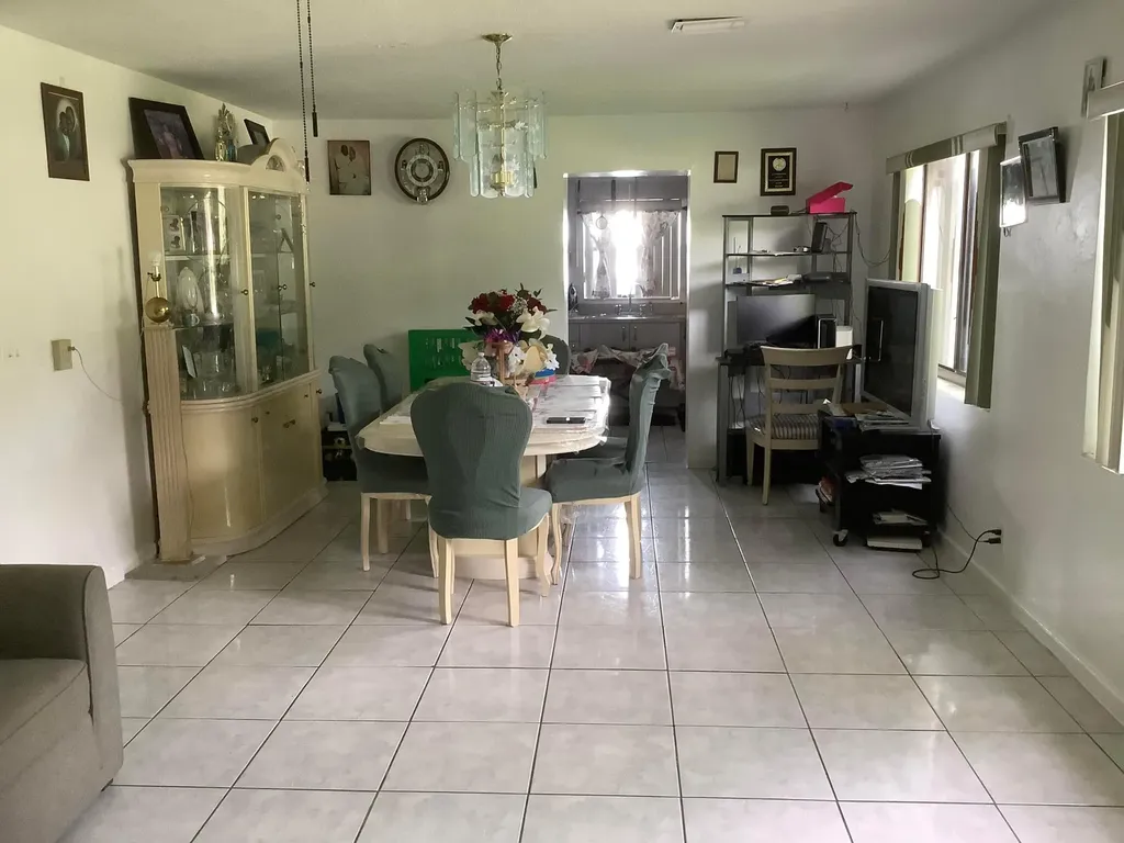 424 59th Street West Palm Beach FL 33407