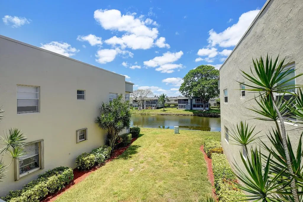 318 Monaco G Boulevard Delray Beach FL 33446