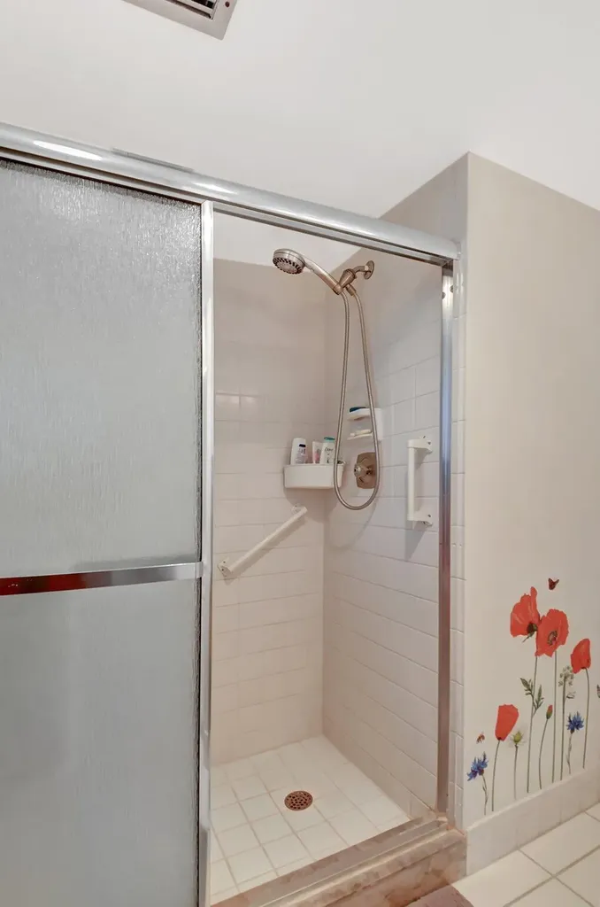 3951 Via Poinciana Lake Worth FL 33467