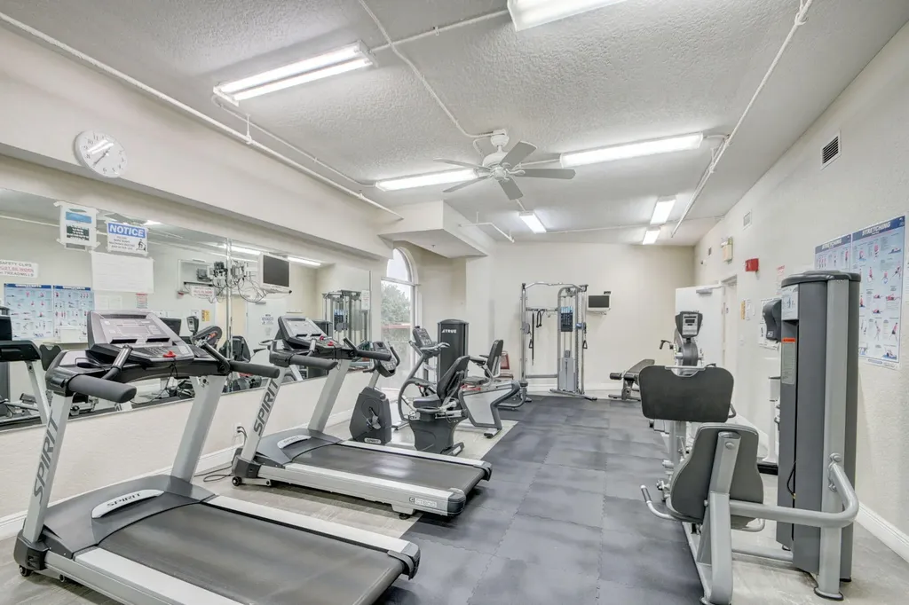 3951 Via Poinciana Lake Worth FL 33467
