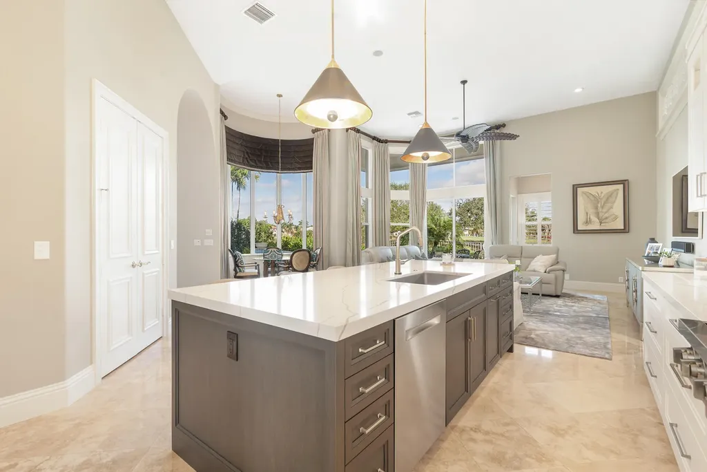 624 Hermitage Circle Palm Beach Gardens FL 33410