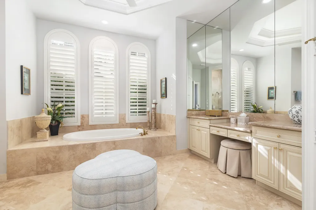 624 Hermitage Circle Palm Beach Gardens FL 33410