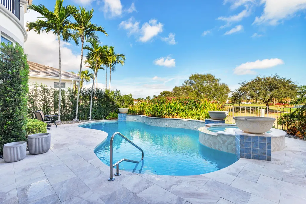 624 Hermitage Circle Palm Beach Gardens FL 33410