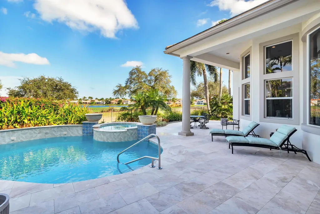 624 Hermitage Circle Palm Beach Gardens FL 33410