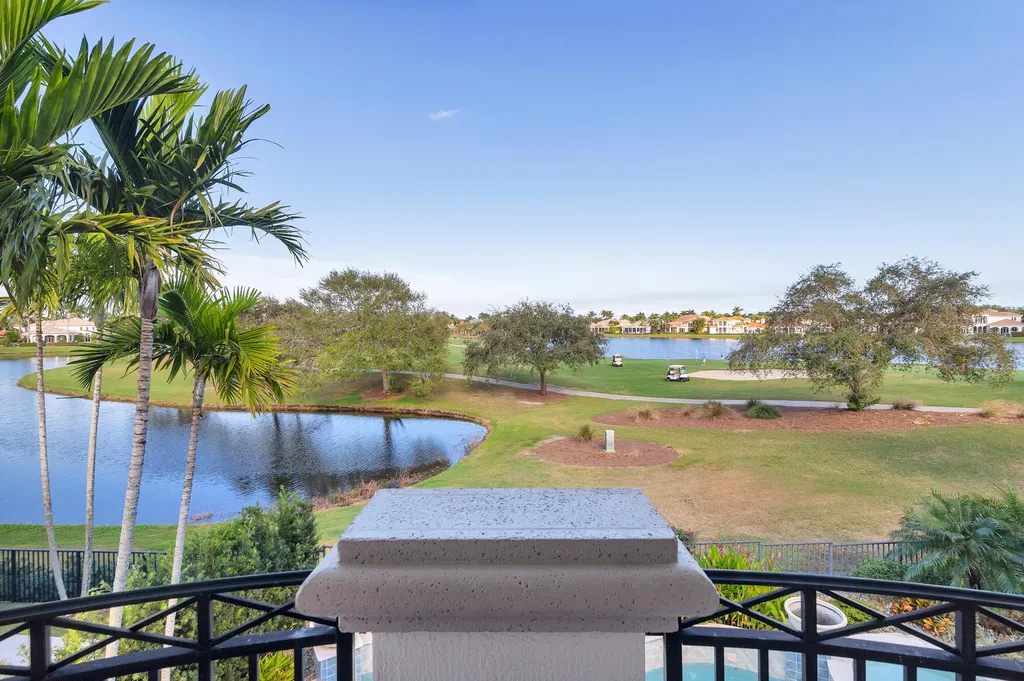 624 Hermitage Circle Palm Beach Gardens FL 33410