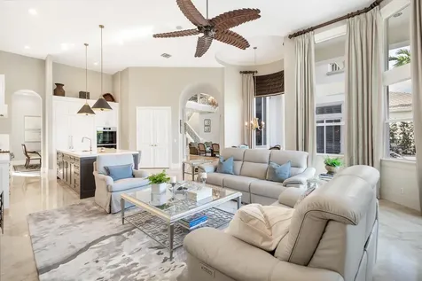 624 Hermitage Circle Palm Beach Gardens FL 33410
