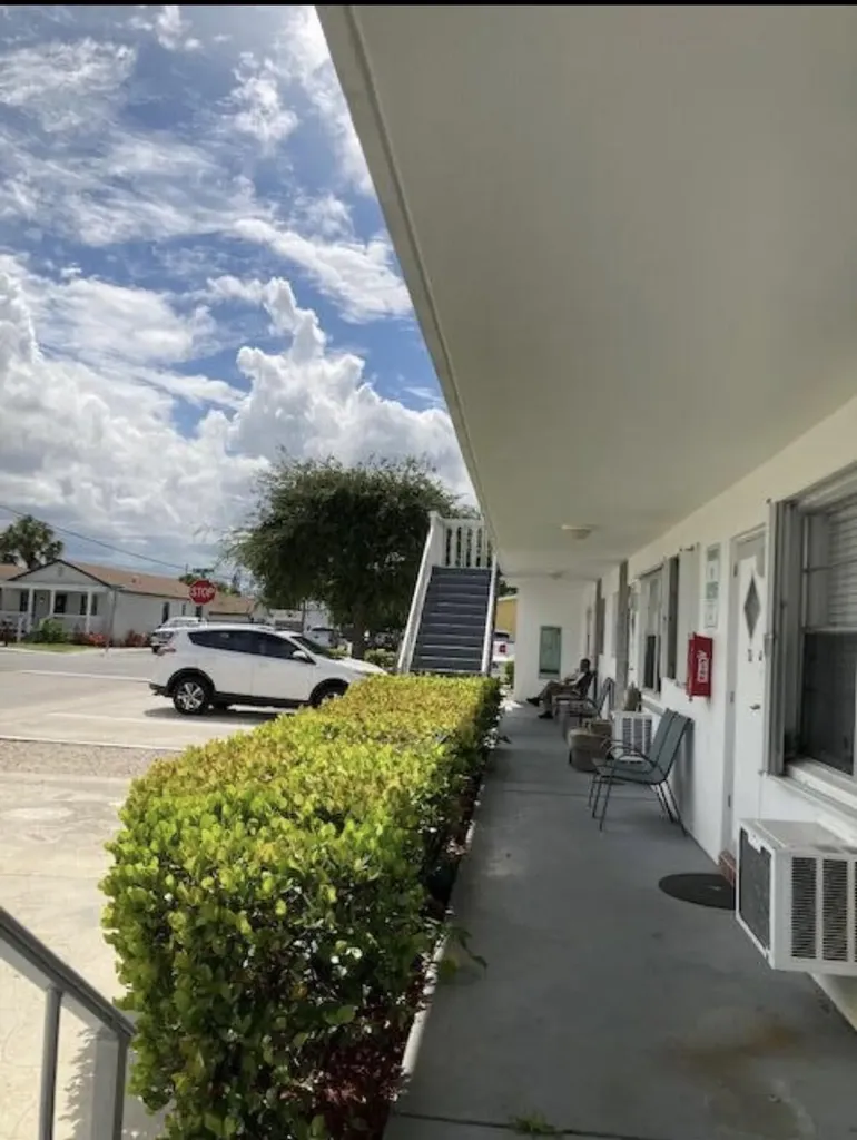 602 N H Street Lake Worth Beach FL 33460