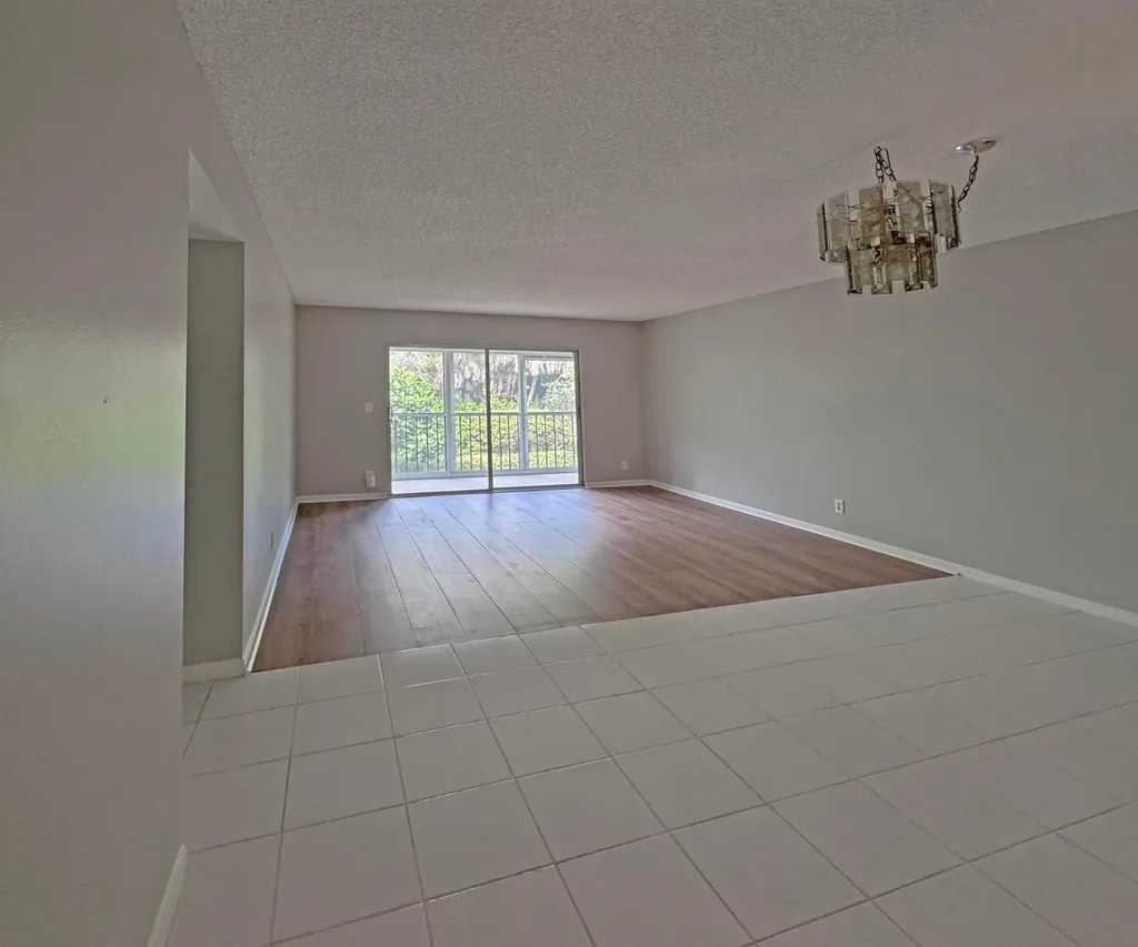 7281 Amberly Lane Delray Beach FL 33446