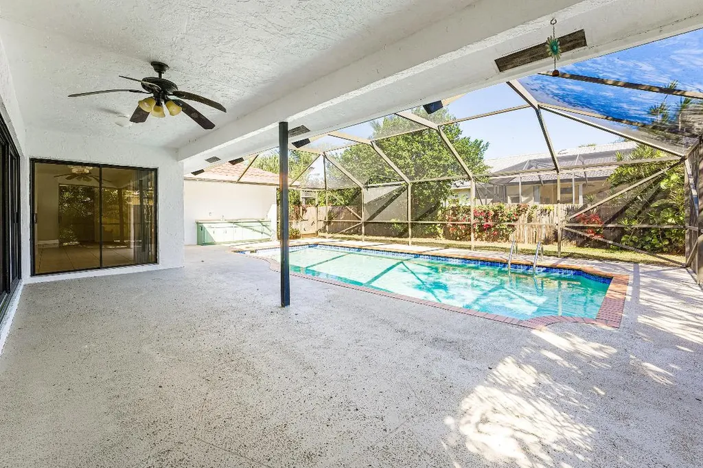 2057 Amesbury Circle Wellington FL 33414