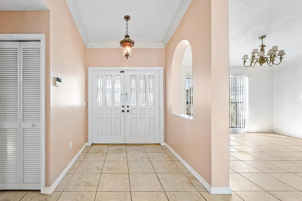 2057 Amesbury Circle Wellington FL 33414