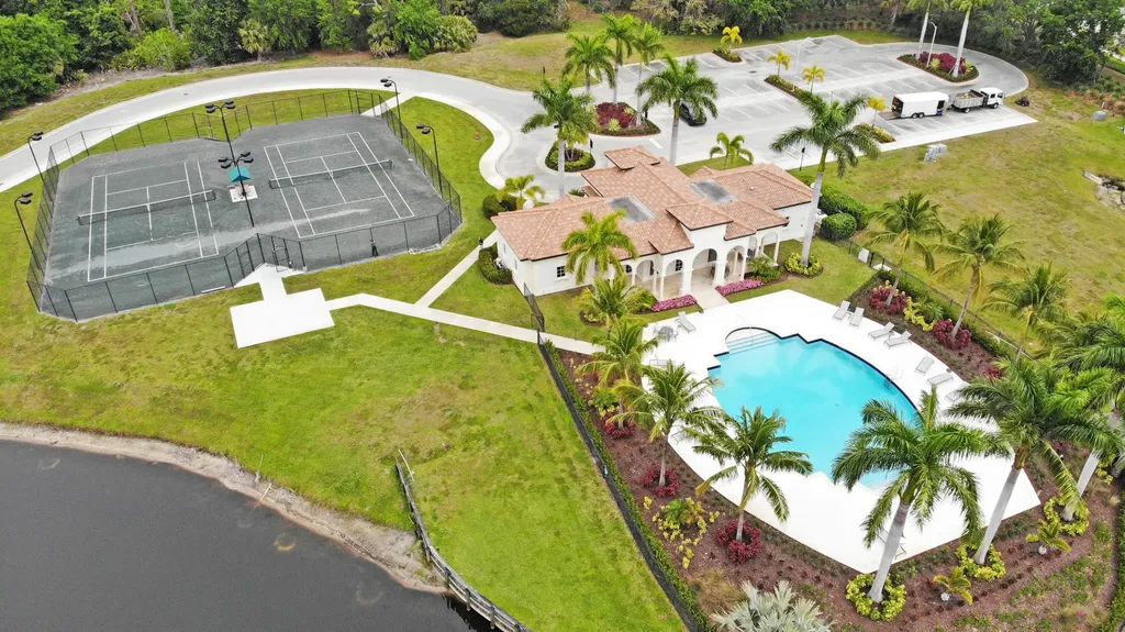 129 SE Strada Cervaro Port St Lucie FL 34952