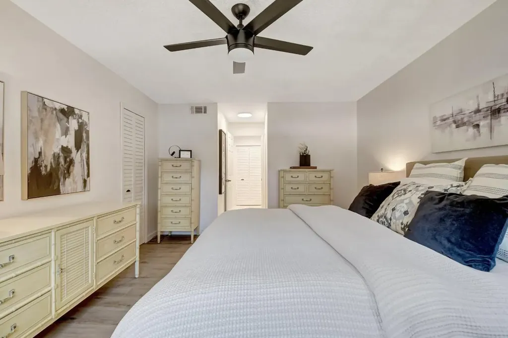 23 Colonial Club Drive Boynton Beach FL 33435
