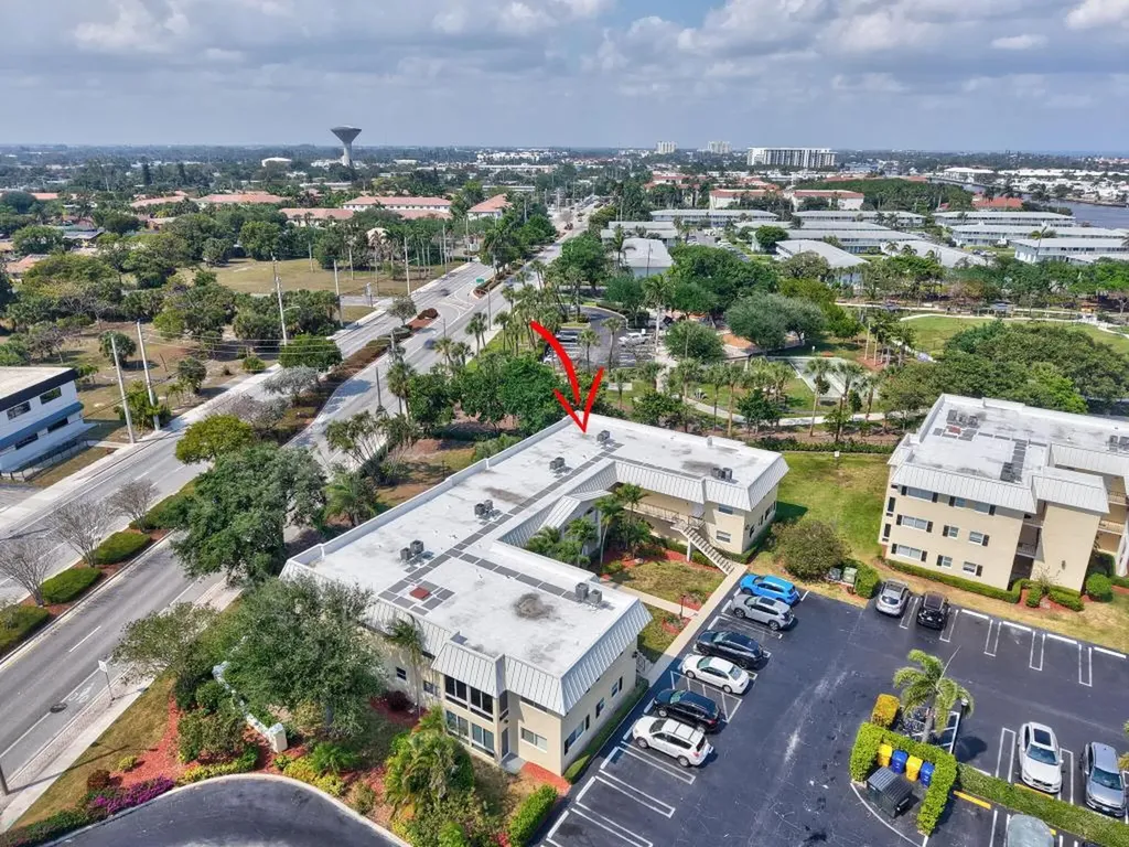 23 Colonial Club Drive Boynton Beach FL 33435