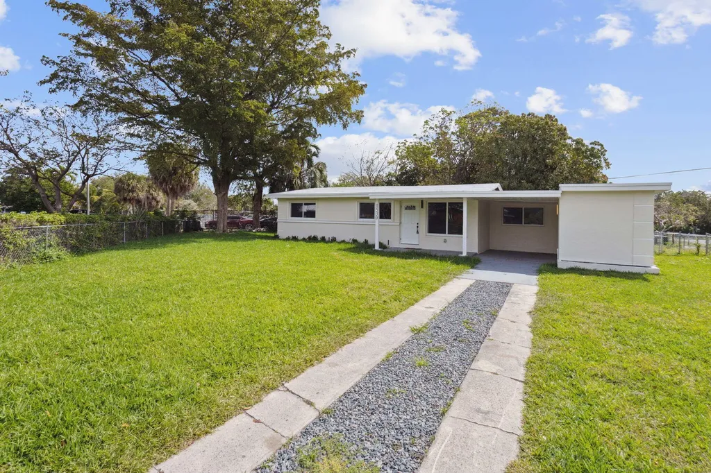 1530 NW 18th Court Fort Lauderdale FL 33311