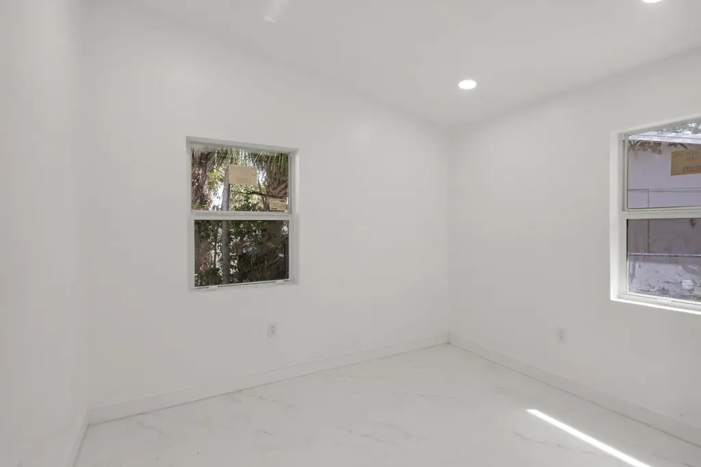 1530 NW 18th Court Fort Lauderdale FL 33311