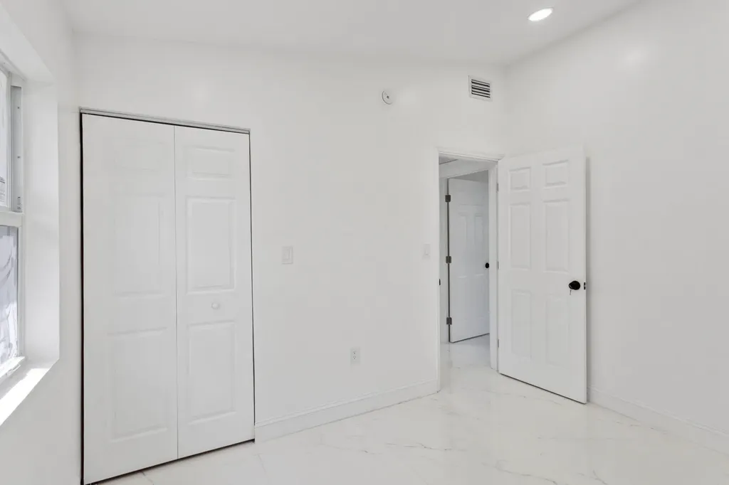 1530 NW 18th Court Fort Lauderdale FL 33311