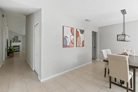 6767 Royal Leaf Lane Jacksonville FL 32244