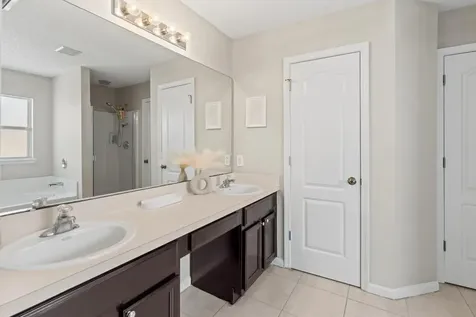 6767 Royal Leaf Lane Jacksonville FL 32244