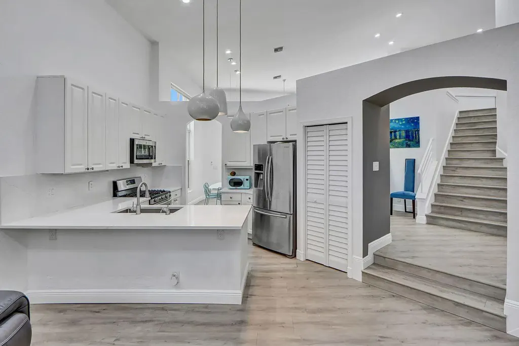 6631 NW 43rd Terrace Boca Raton FL 33496