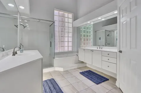 6631 NW 43rd Terrace Boca Raton FL 33496