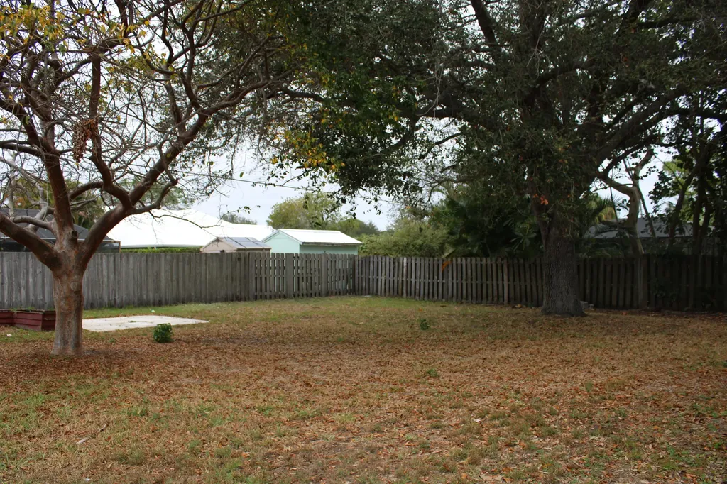2533 SE Grand Drive Port St Lucie FL 34952