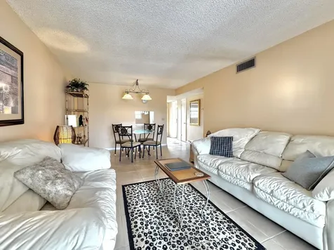 2515 NE 2nd Court Boynton Beach FL 33435