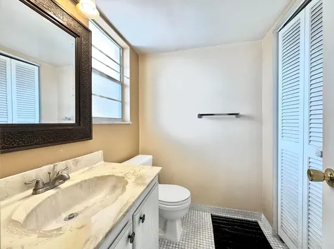 2515 NE 2nd Court Boynton Beach FL 33435