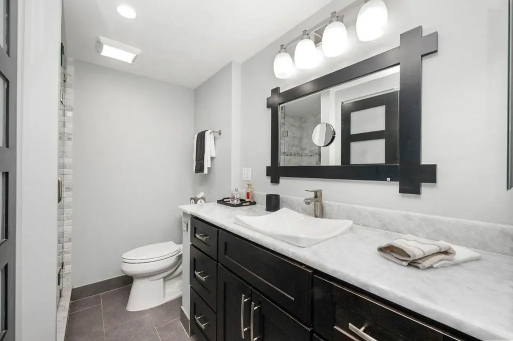 250 NE 20th Street Boca Raton FL 33431