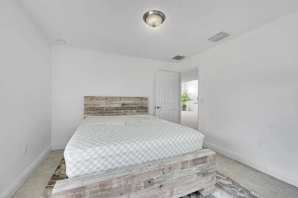 1265 SW Milan Lane Port St Lucie FL 34953