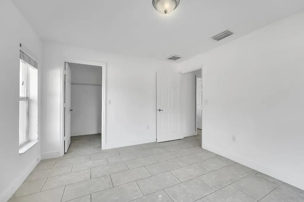 1265 SW Milan Lane Port St Lucie FL 34953