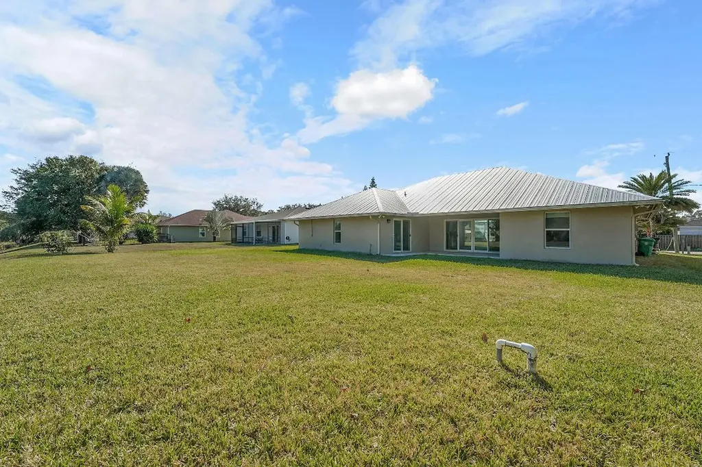 1265 SW Milan Lane Port St Lucie FL 34953