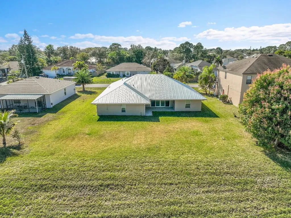 1265 SW Milan Lane Port St Lucie FL 34953