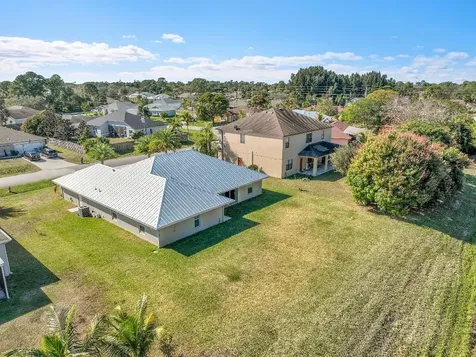 1265 SW Milan Lane Port St Lucie FL 34953