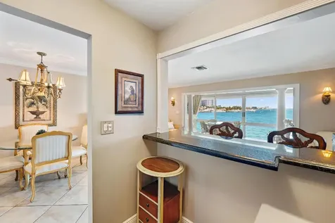 400 Wilma Circle Riviera Beach FL 33404