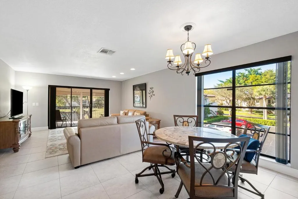 21863 Arriba Real Boca Raton FL 33433