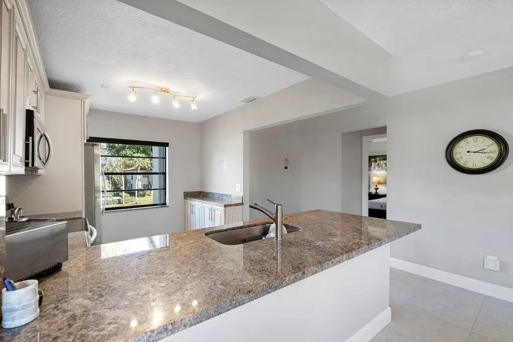 21863 Arriba Real Boca Raton FL 33433