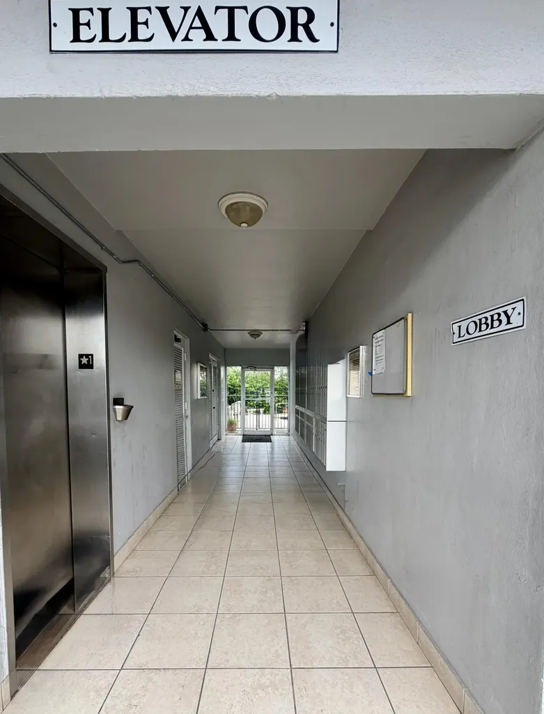 1021 Crystal Lake Drive Deerfield Beach FL 33064