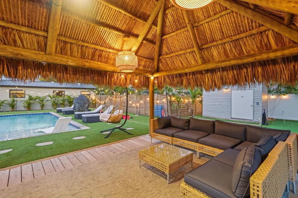 1646 NE 3rd Avenue Delray Beach FL 33444