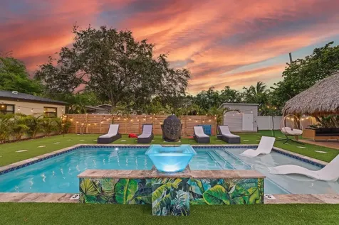 1646 NE 3rd Avenue Delray Beach FL 33444