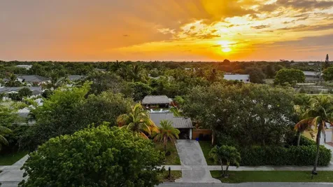 1646 NE 3rd Avenue Delray Beach FL 33444