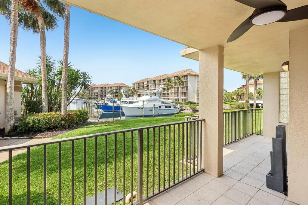 1601 Marina Isle Way Jupiter FL 33477