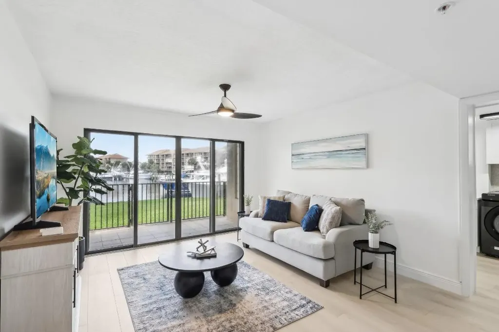 1601 Marina Isle Way Jupiter FL 33477