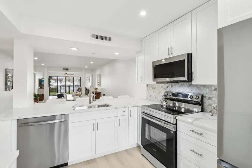 1601 Marina Isle Way Jupiter FL 33477