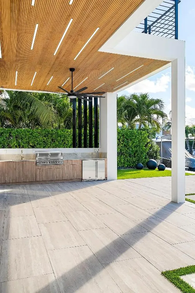750 NE 69th Street Boca Raton FL 33487