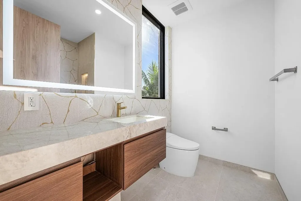 750 NE 69th Street Boca Raton FL 33487