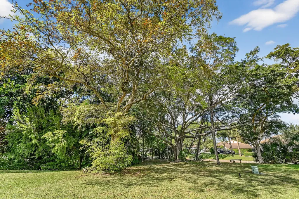 5199 Rose Hill Drive Boynton Beach FL 33437