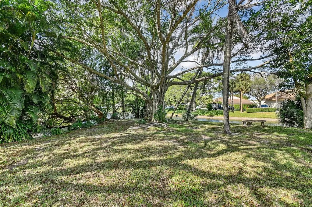 5199 Rose Hill Drive Boynton Beach FL 33437