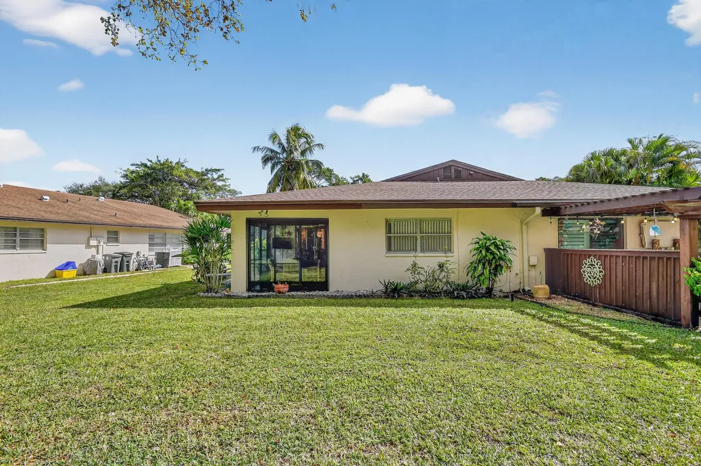 5199 Rose Hill Drive Boynton Beach FL 33437