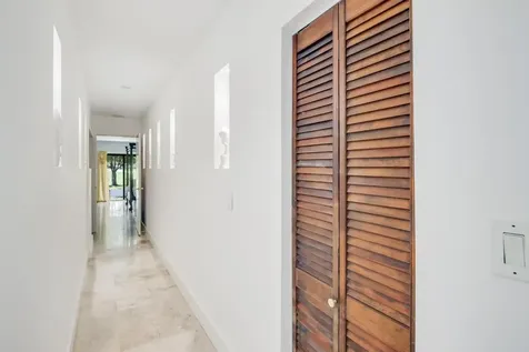 6590 Fountains Circle Lake Worth FL 33467
