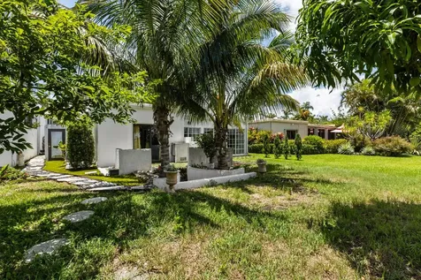 6590 Fountains Circle Lake Worth FL 33467
